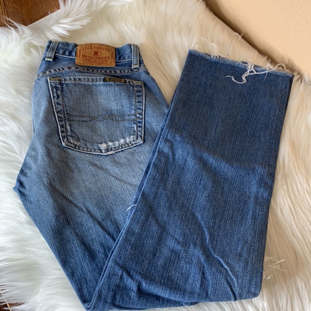 Lucky Brand Distressed Sweet Dream Cuffed Crop Size 4/27